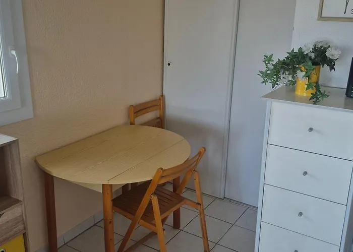 La Maison Du Mail, T2, Wifi, 300m De La Appartement Agde