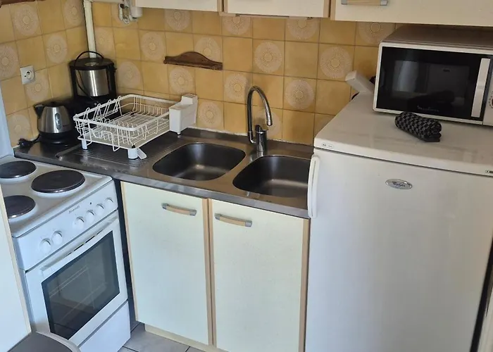 La Maison Du Mail, T2, Wifi, 300m De La * Agde