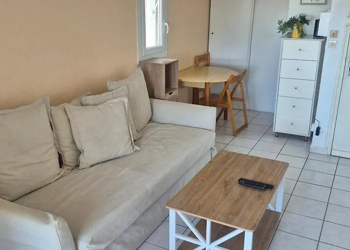 La Maison Du Mail, T2, Wifi, 300m De La Appartement Agde