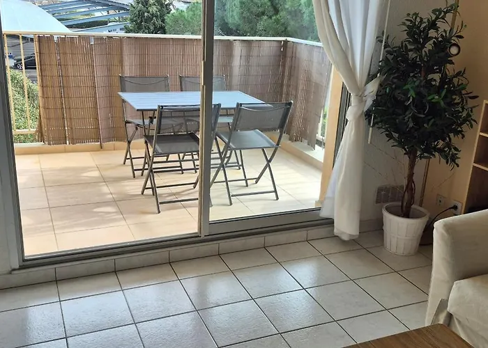 La Maison Du Mail, T2, Wifi, 300m De La Appartement Agde